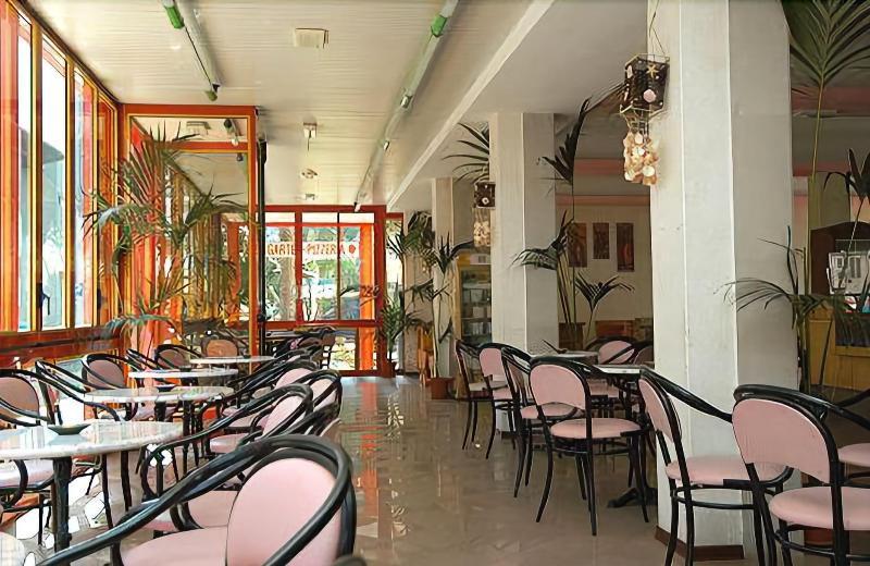 Hotel Stiefel Lignano Sabbiadoro Exterior photo